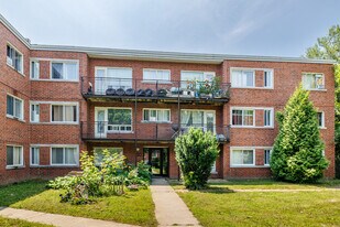6144 Émile-Nelligan Rue in Montréal, QC - Building Photo