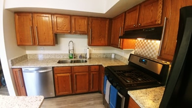 12921 Freestone Ct in Woodbridge, VA - Building Photo - Building Photo