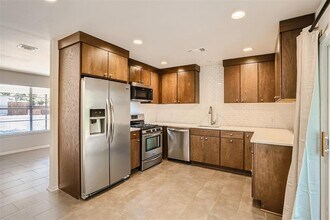 2202 Colfax Ave in Austin, TX - Building Photo - Building Photo