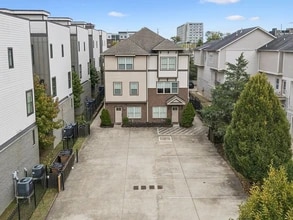 1722 14th Ave S, Unit #D in Nashville, TN - Foto de edificio - Building Photo