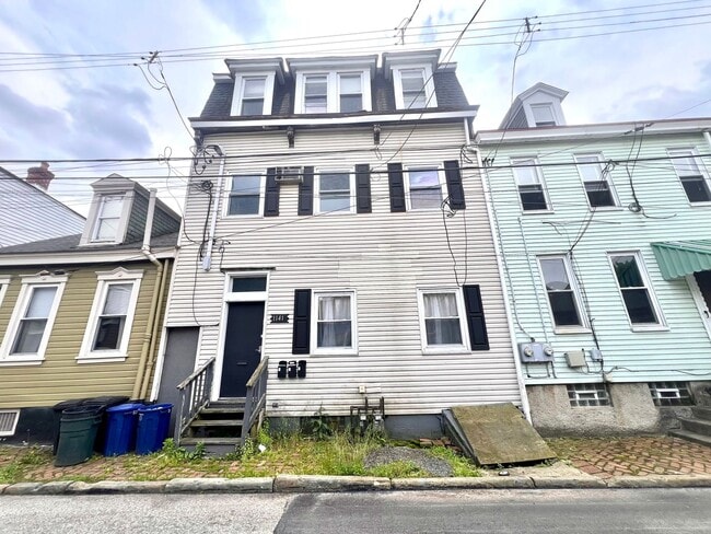 property at 1141 Brabec St