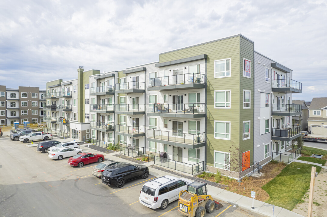 Carrington Square in Calgary, AB - Building Photo