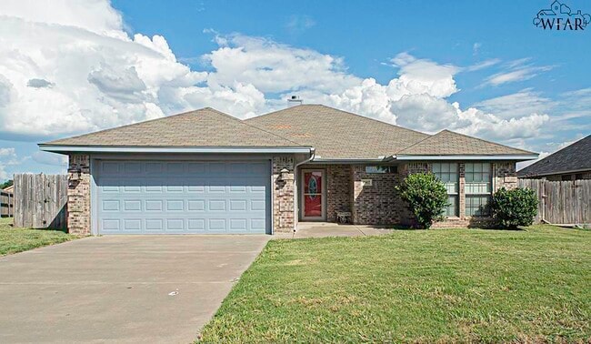 property at 4907 Falcon Crest Blvd