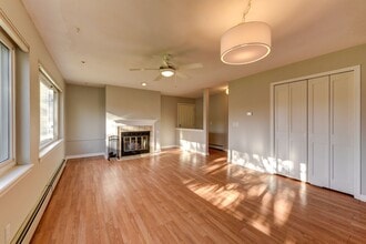 4980 Meredith Way in Boulder, CO - Building Photo - Building Photo