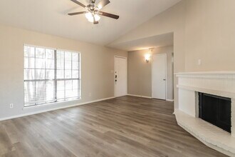 1313 Timberview Dr in Allen, TX - Foto de edificio - Building Photo