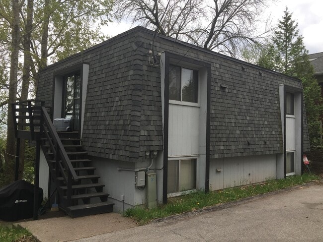 property at 2021 Jefferson St