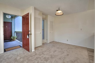 5518 Armitos Ave in Goleta, CA - Building Photo - Building Photo
