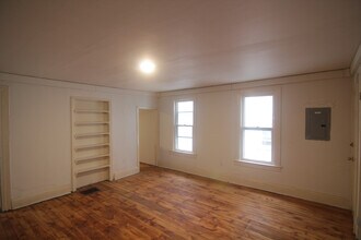 208 Green St, Unit 2 in Pittsburgh, PA - Foto de edificio - Building Photo