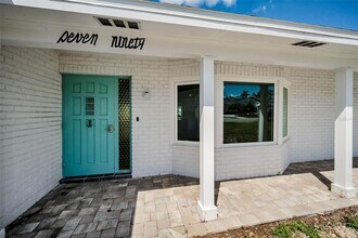 790 116th Ave in Treasure Island, FL - Building Photo - Building Photo