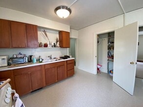 310 N Gilbert St in Iowa City, IA - Building Photo - Building Photo