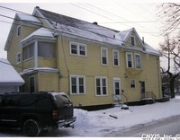 946 Highland St in Syracuse, NY - Building Photo - Building Photo