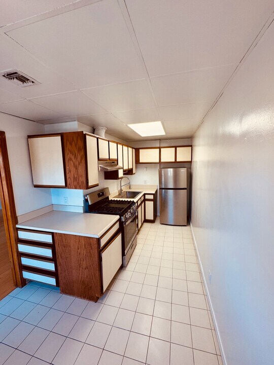 636 S Burnside in Los Angeles, CA - Building Photo