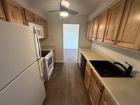 411 Lakewood Cir, Unit C-407 in Colorado Springs, CO - Foto de edificio - Building Photo