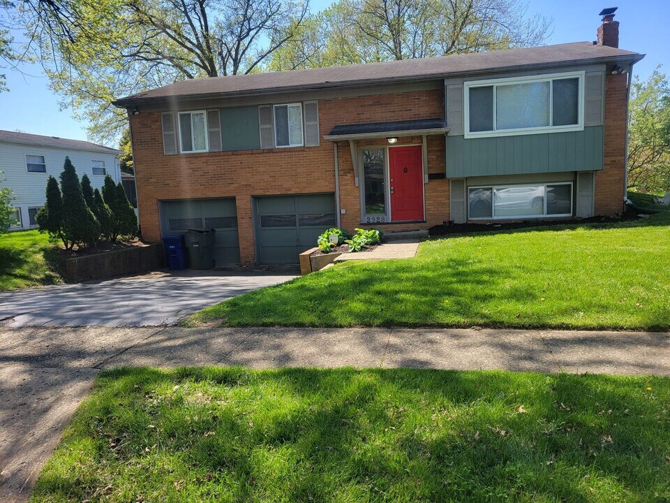 2928 Landon Dr in Columbus, OH - Building Photo