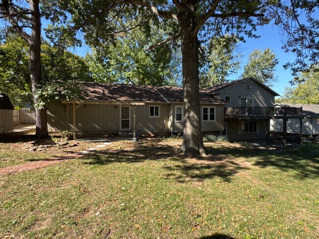 2566 S Brandon Ave in Springfield, MO - Building Photo - Building Photo