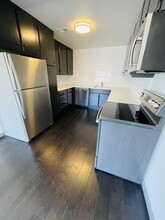 1451 Valencia St, Unit 4 in San Francisco, CA - Building Photo - Building Photo