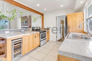 9720 SW Frewing St in Tigard, OR - Building Photo