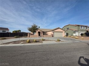 1083 Sterling Peak St in Las Vegas, NV - Building Photo - Building Photo