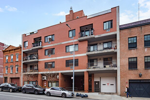 Armory Tower in Brooklyn, NY - Foto de edificio - Building Photo