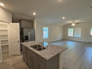 6052 Freedom Dr in Lindale, TX - Building Photo - Building Photo