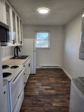 4835 N Old Laurens Rd-Unit -E in Gray Court, SC - Building Photo - Building Photo