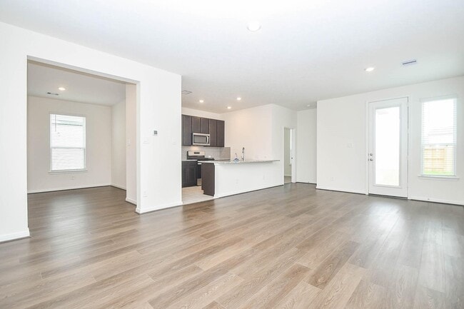 25230 Benroe St in Katy, TX - Building Photo - Building Photo