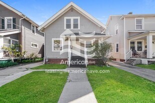 3908 Leybourn Ave in Toledo, OH - Building Photo