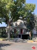 542 N Shelton St in Burbank, CA - Building Photo