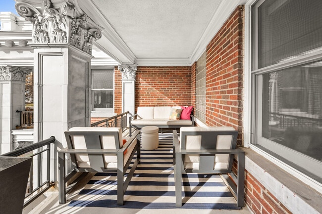 The Hawthorne in Kansas City, MO - Building Photo - Building Photo