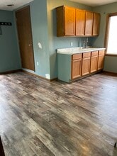 1122 S Oak Ave in Owatonna, MN - Building Photo - Building Photo