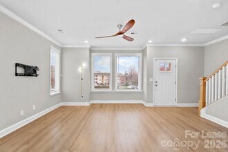 1515 Hidden Falls Rd in Charlotte, NC - Foto de edificio - Building Photo