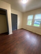 3032 Tennyson Ave in Breckenridge Hills, MO - Building Photo - Building Photo