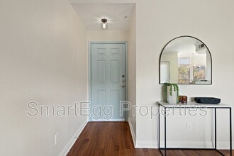 6000 Shepherd Mountain Cove in Austin, TX - Building Photo - Building Photo