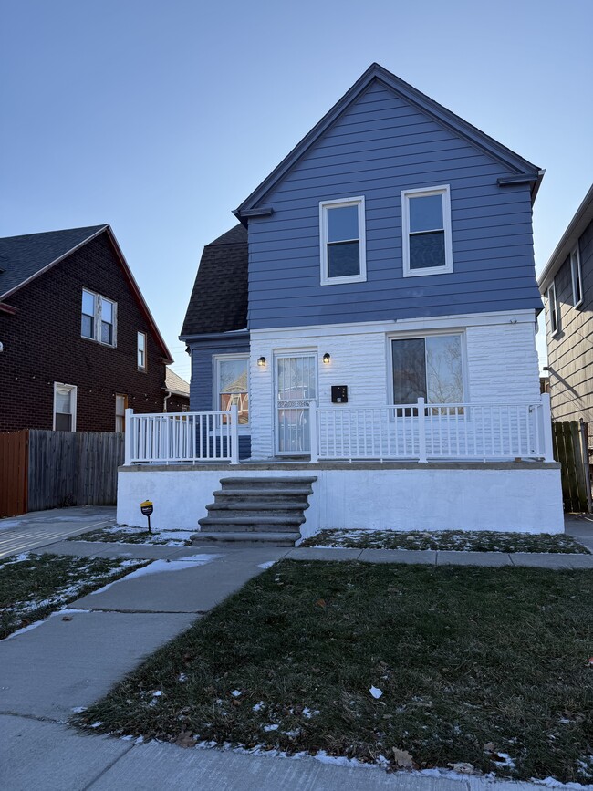 property at 713 Clairmount Ave