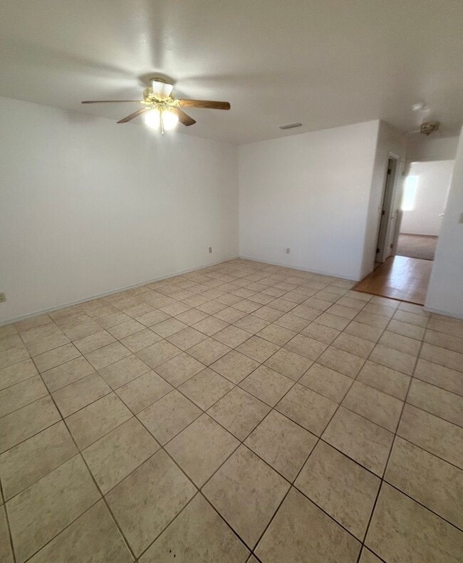 721 Delta Dr in Lake Havasu City, AZ - Building Photo - Building Photo