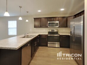 1312 Sarahs Landing Dr in Jacksonville, FL - Building Photo - Building Photo