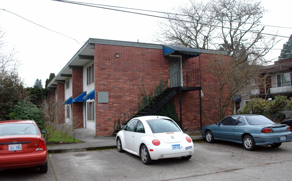 Emerald Vista in Seattle, WA - Building Photo