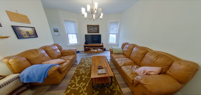 1031 Pierre St in Manhattan, KS - Foto de edificio - Building Photo