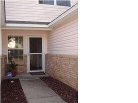 965 Scenic Oak Ln in Fort Walton Beach, FL - Building Photo