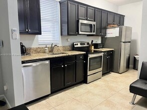 17160 SW 91st St in Miami, FL - Building Photo - Building Photo