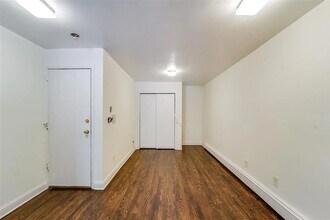 63 Jefferson St in Hoboken, NJ - Building Photo - Building Photo