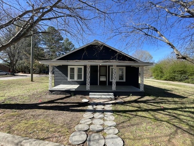 322 E Perry Ave in Wake Forest, NC - Building Photo - Building Photo