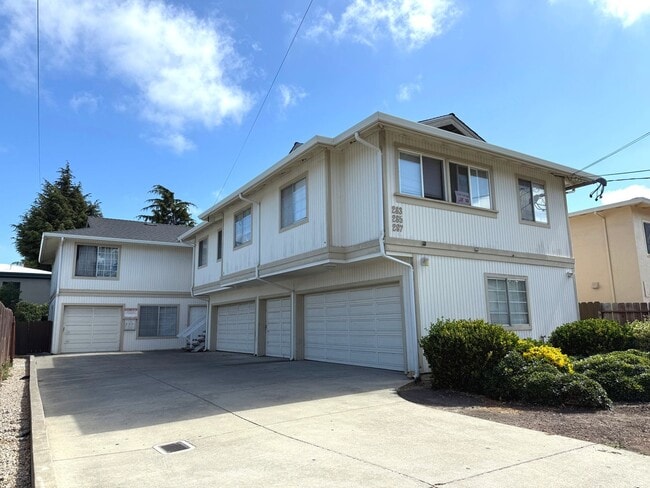 property at 287-287 Warren Ave
