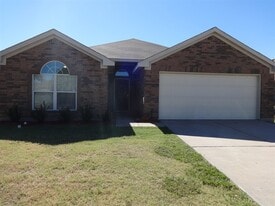 894 Peaceful Trail in Waxahachie, TX - Building Photo