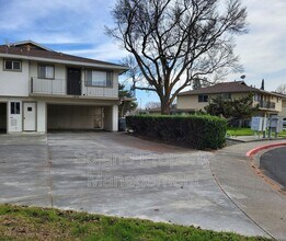 1970 Peabody Rd in Vacaville, CA - Building Photo - Building Photo