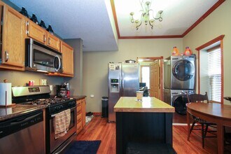 1417 6th St NE in Minneapolis, MN - Building Photo - Building Photo