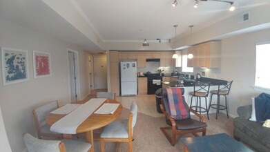 1818 Moore Blvd in Davis, CA - Building Photo - Building Photo