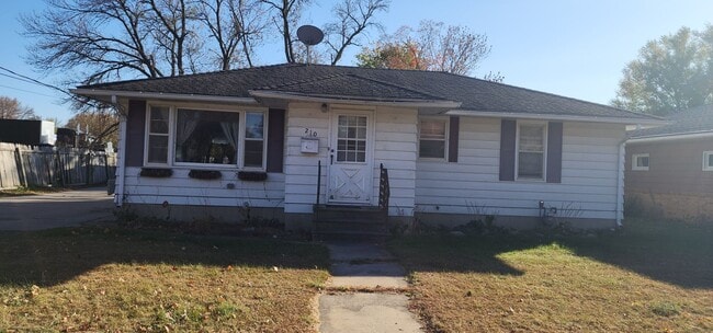 property at 210 16th Ave NE
