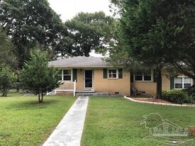 3762 Gerhardt Dr in Pensacola, FL - Building Photo