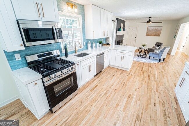 property at 5205 Corinth Cir